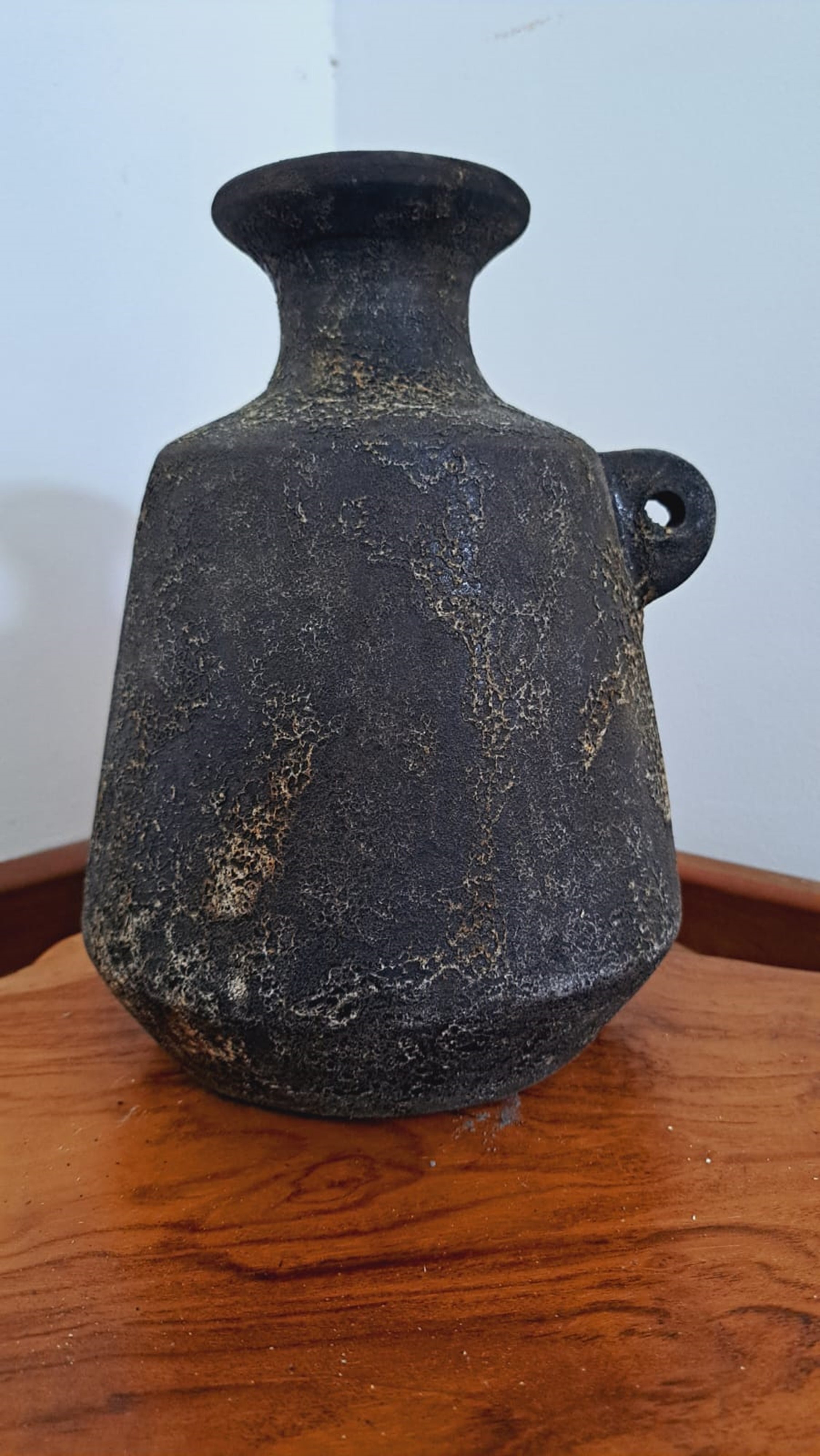 DEEP, MOODY GREY MEETS EARTHY BORA TERRACOTTA VIBES handicraft